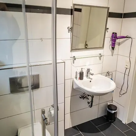 아파트 Aparthotel Menden 3*