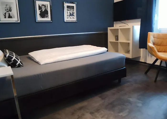 Aparthotel Menden Менден