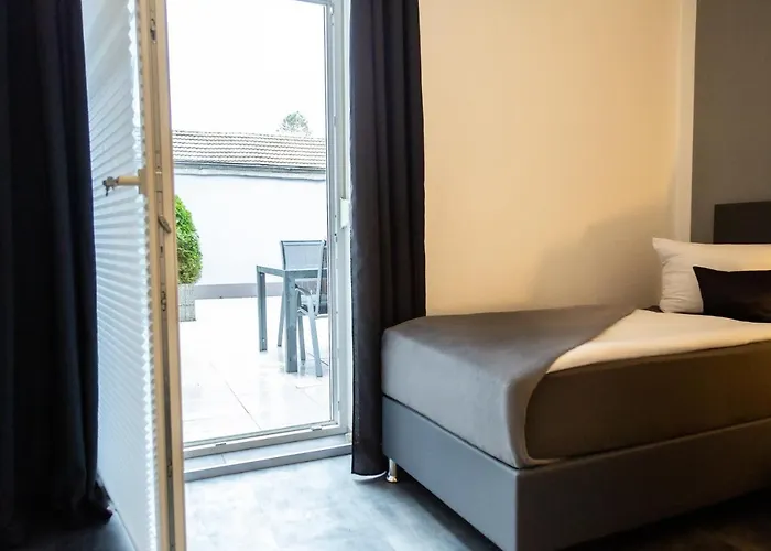 Aparthotel Menden Менден